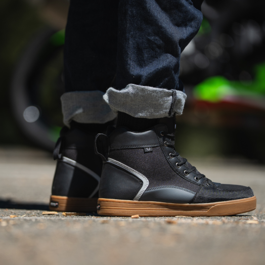 TORI BOOTS BLACK/GUM